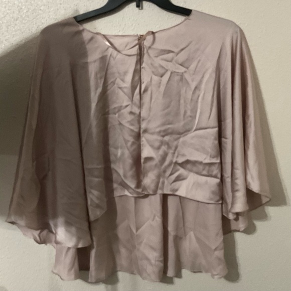 Giani Bernini Women's Satin Capelet Evening Wrap with Closure. NWT Nude Color - Picture 6 of 7